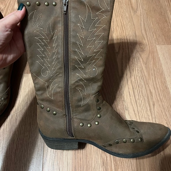 Brown cowboy ladies boots! Ready for use - Picture 3 of 3